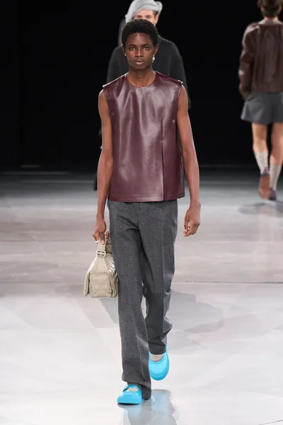 Look 34